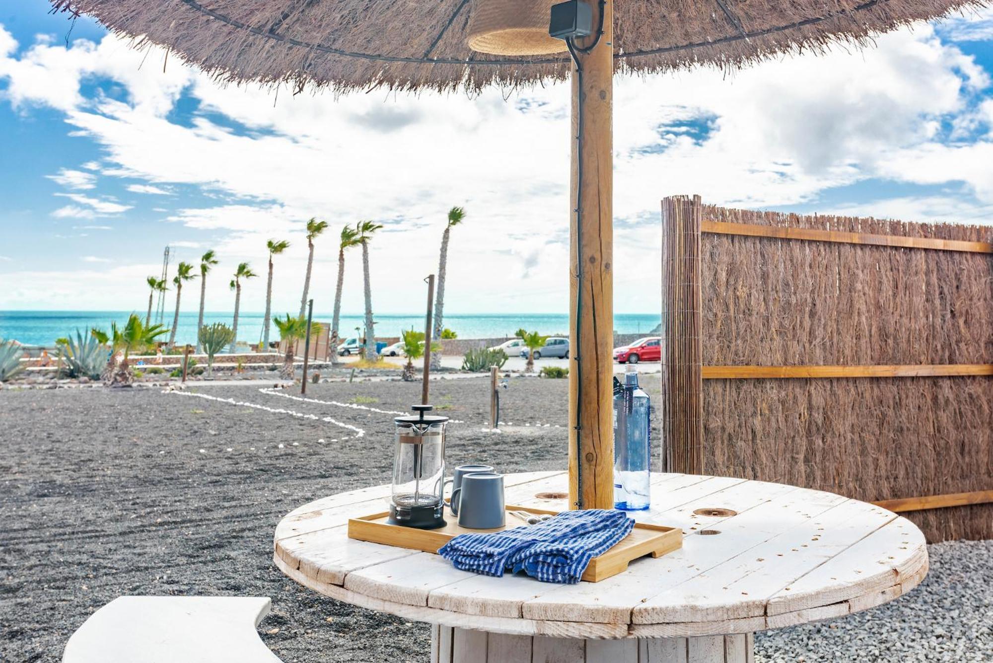 Finca De Arrieta Village - Yurts And Stone Cottages - Shared Pool - Walking Distance To Arrieta Beach - Eco Friendly Tabayesco Ngoại thất bức ảnh