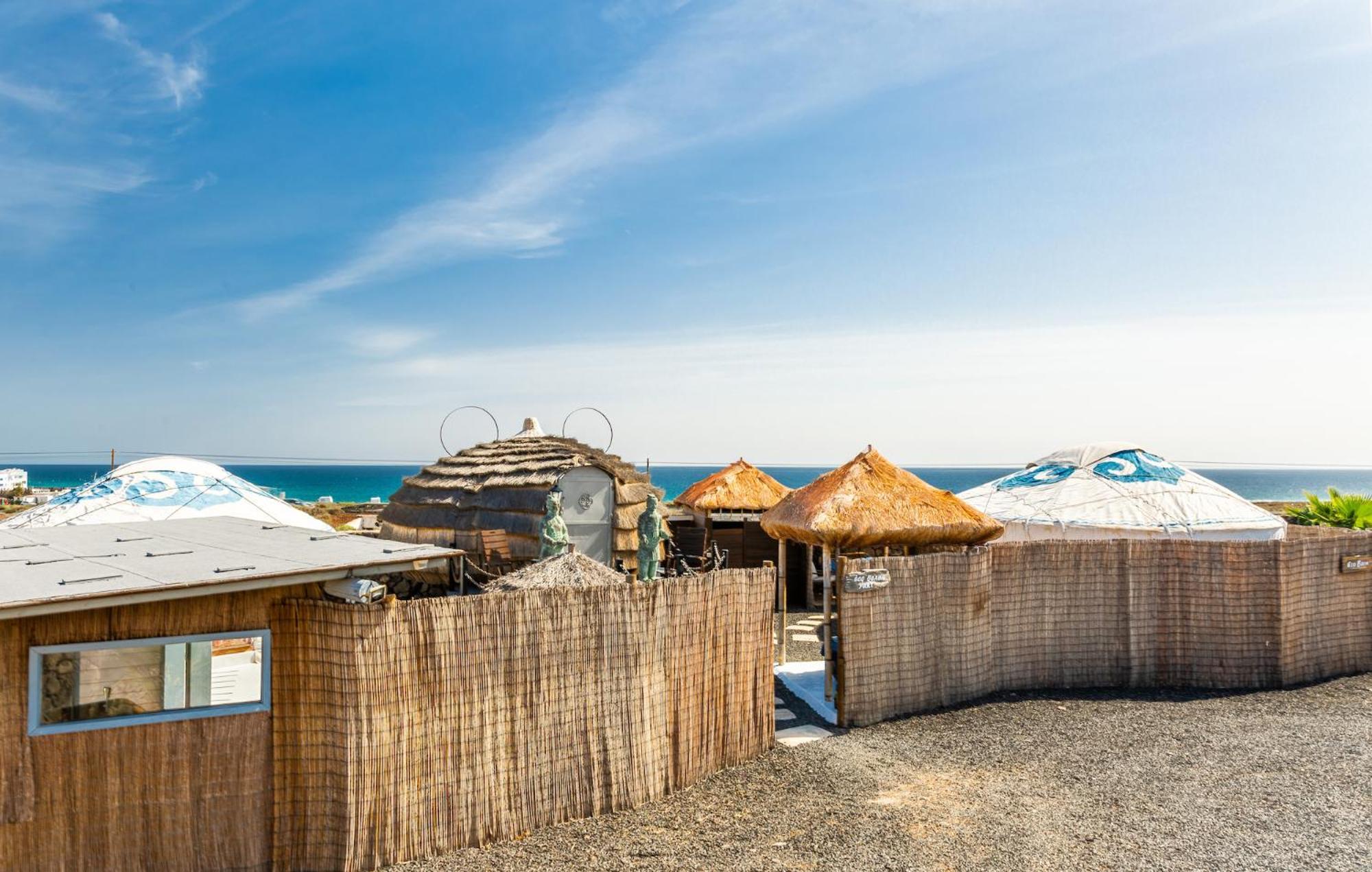 Finca De Arrieta Village - Yurts And Stone Cottages - Shared Pool - Walking Distance To Arrieta Beach - Eco Friendly Tabayesco Ngoại thất bức ảnh