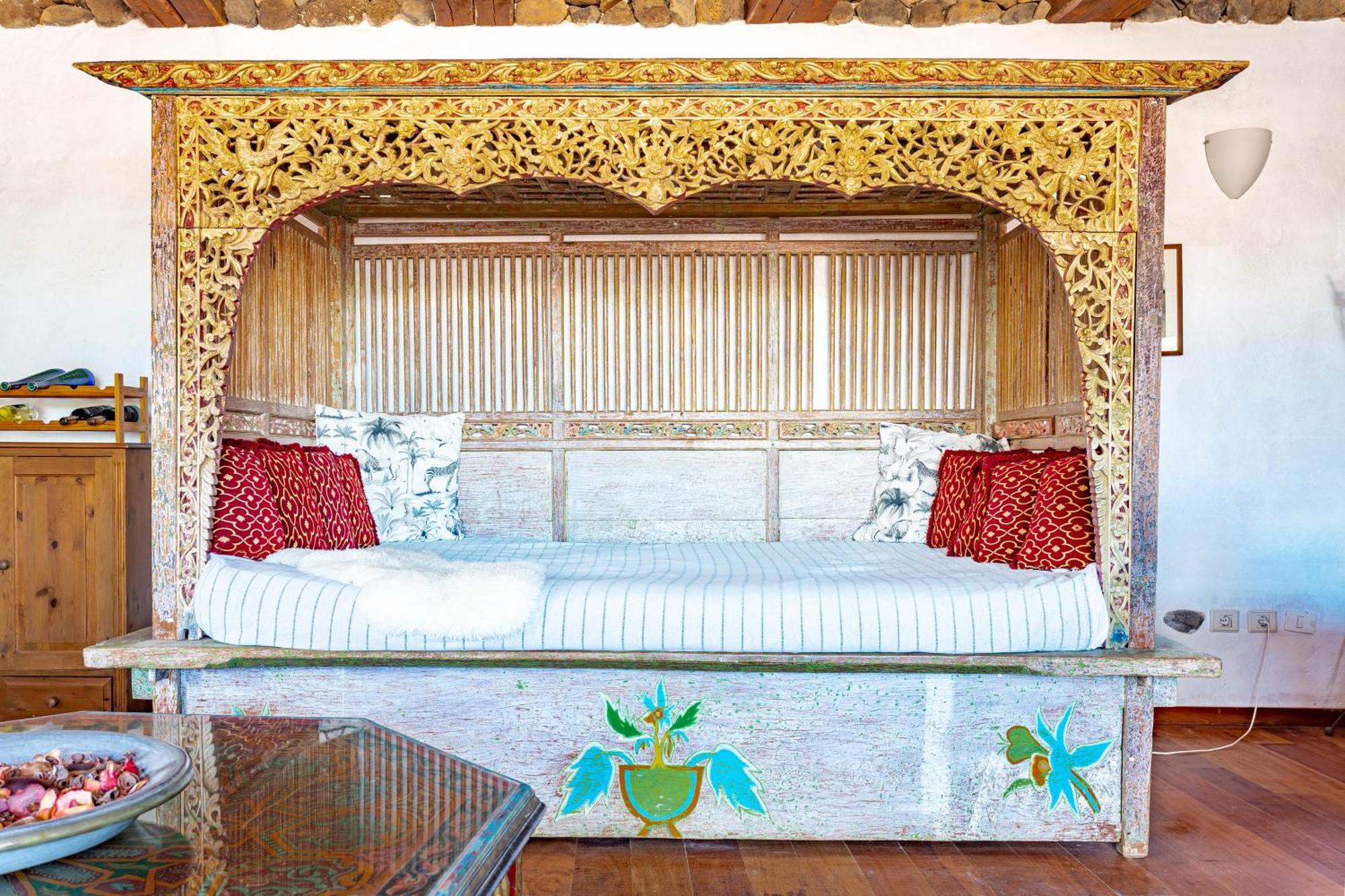 Finca De Arrieta Village - Yurts And Stone Cottages - Shared Pool - Walking Distance To Arrieta Beach - Eco Friendly Tabayesco Ngoại thất bức ảnh