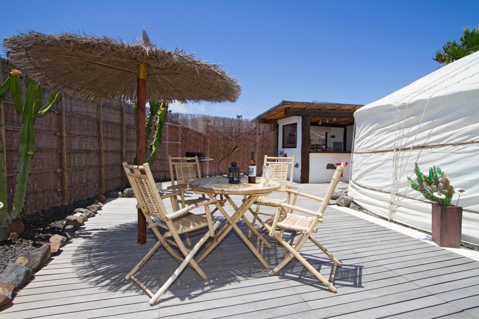 Finca De Arrieta Village - Yurts And Stone Cottages - Shared Pool - Walking Distance To Arrieta Beach - Eco Friendly Tabayesco Ngoại thất bức ảnh
